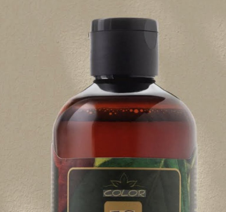 Óleos ecológicos para la coloración del cabello - Botellas de Óleos ecológicos utilizados para la coloración del cabello en Juan Murgui Organic Salon, Valencia.